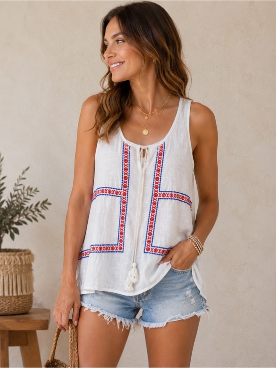 THML Tops - THML White Embroidered Boho Sleeveless Top size M